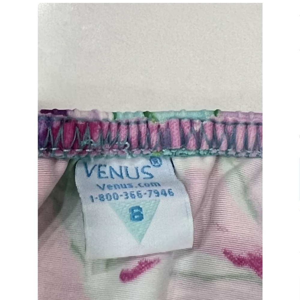 Venus U/W Vibrant Hawaiian Bikini Top D & Matching Bottoms Sz 8 Set Perfect - Picture 4 of 4